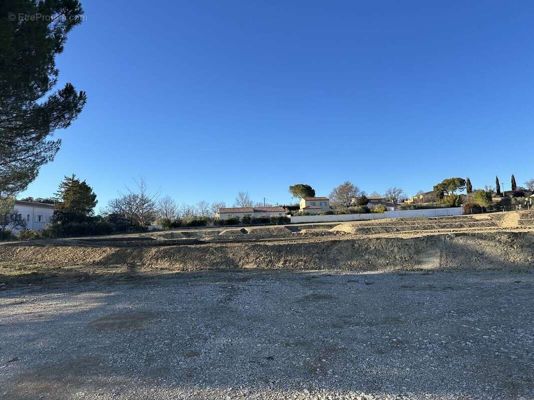 Terrain à PIERREVERT