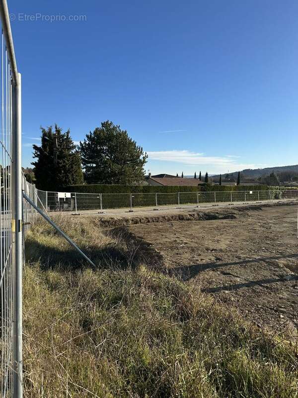 Terrain à PIERREVERT