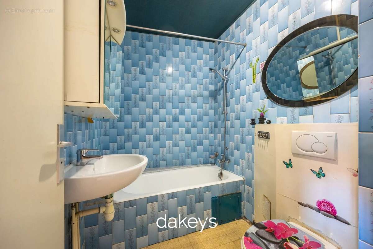 Appartement à MARSEILLE-7E