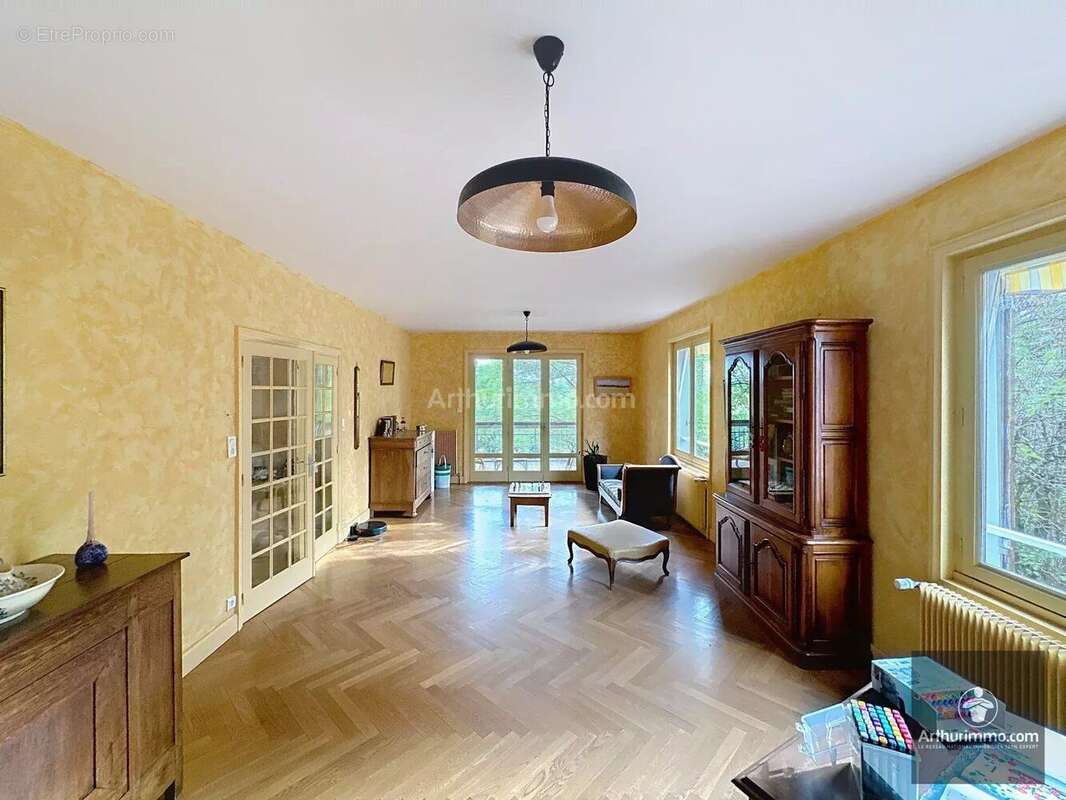 Maison à SAINT-LEGER-SUR-ROANNE