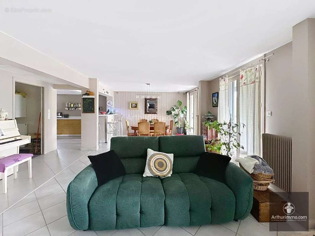 Maison à SAINT-LEGER-SUR-ROANNE