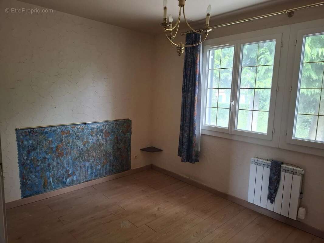 Maison à GRANDVILLIERS