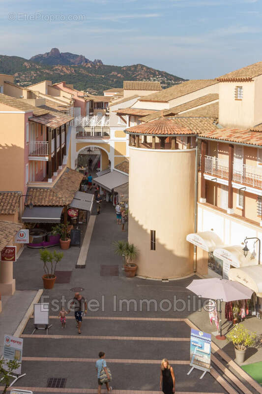 Commerce à LA SEYNE-SUR-MER