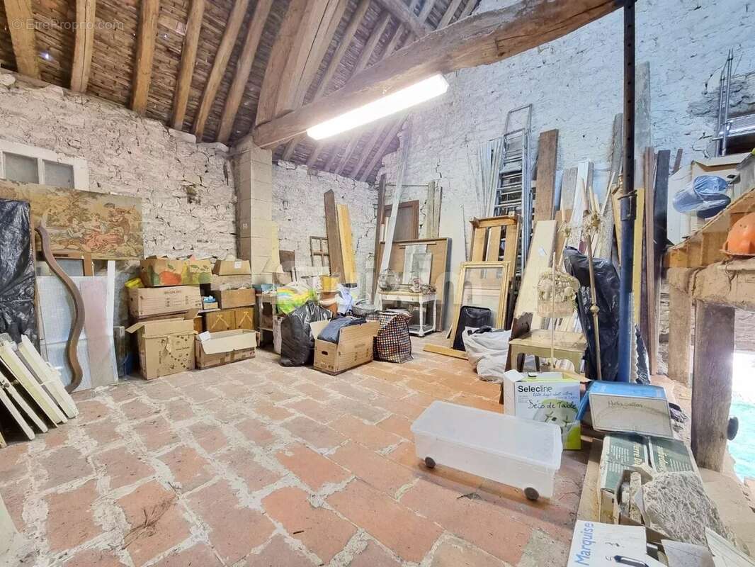 Maison à MAILLY-LA-VILLE