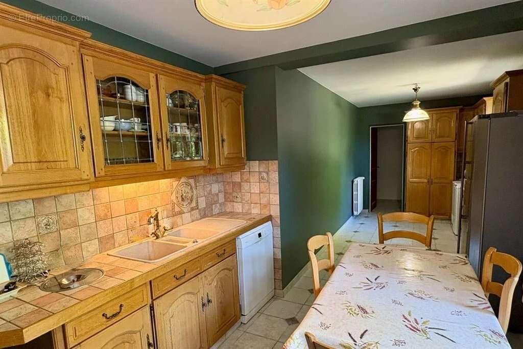 Maison à ROCHEFORT-EN-YVELINES