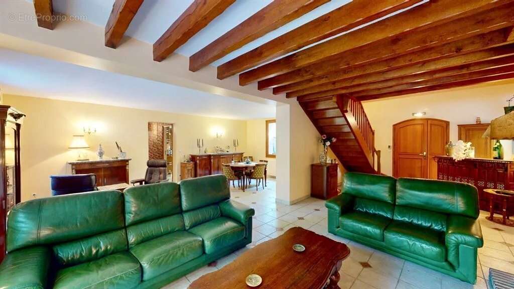 Maison à ROCHEFORT-EN-YVELINES