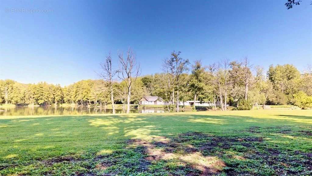 Maison à ROCHEFORT-EN-YVELINES
