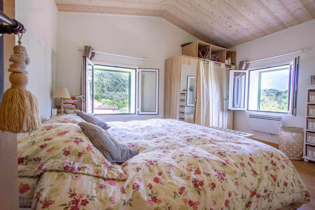 Maison à TOURRETTE-LEVENS