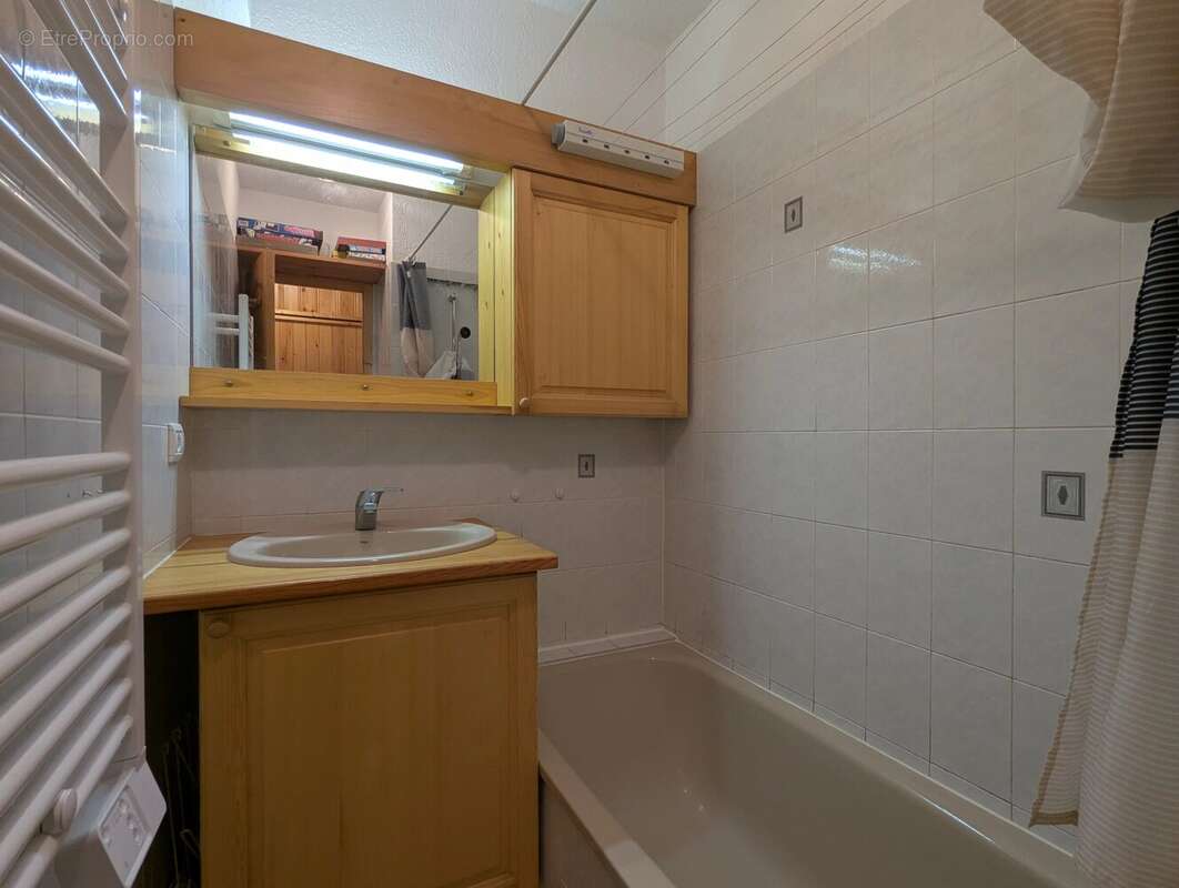 Appartement à MORILLON