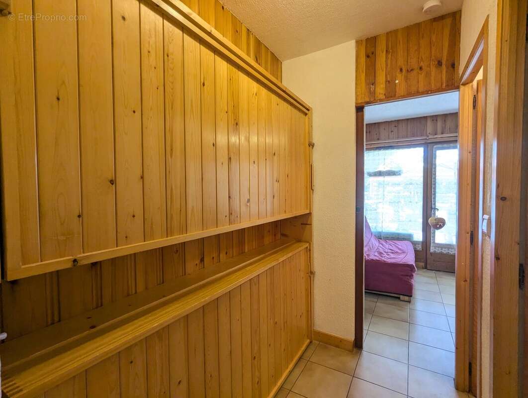 Appartement à MORILLON