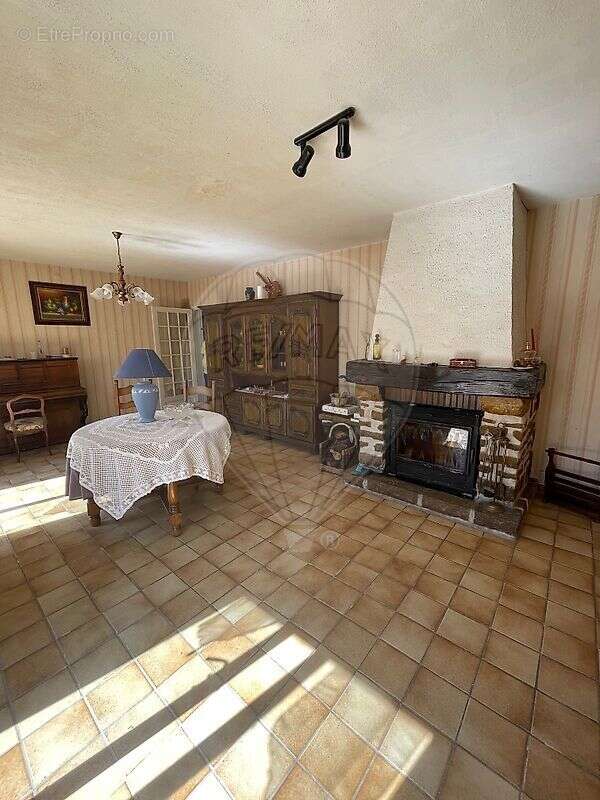 Maison à TOURY-LURCY