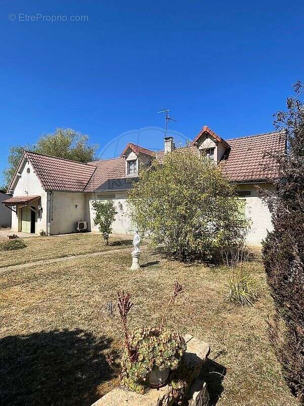 Maison à TOURY-LURCY