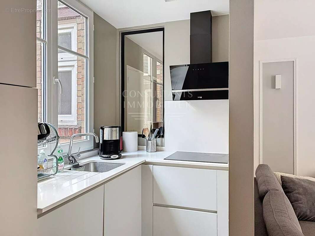 Appartement à PARIS-7E