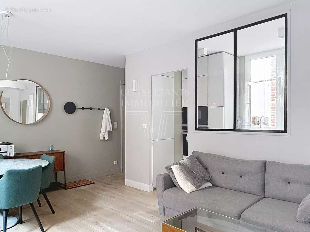 Appartement à PARIS-7E