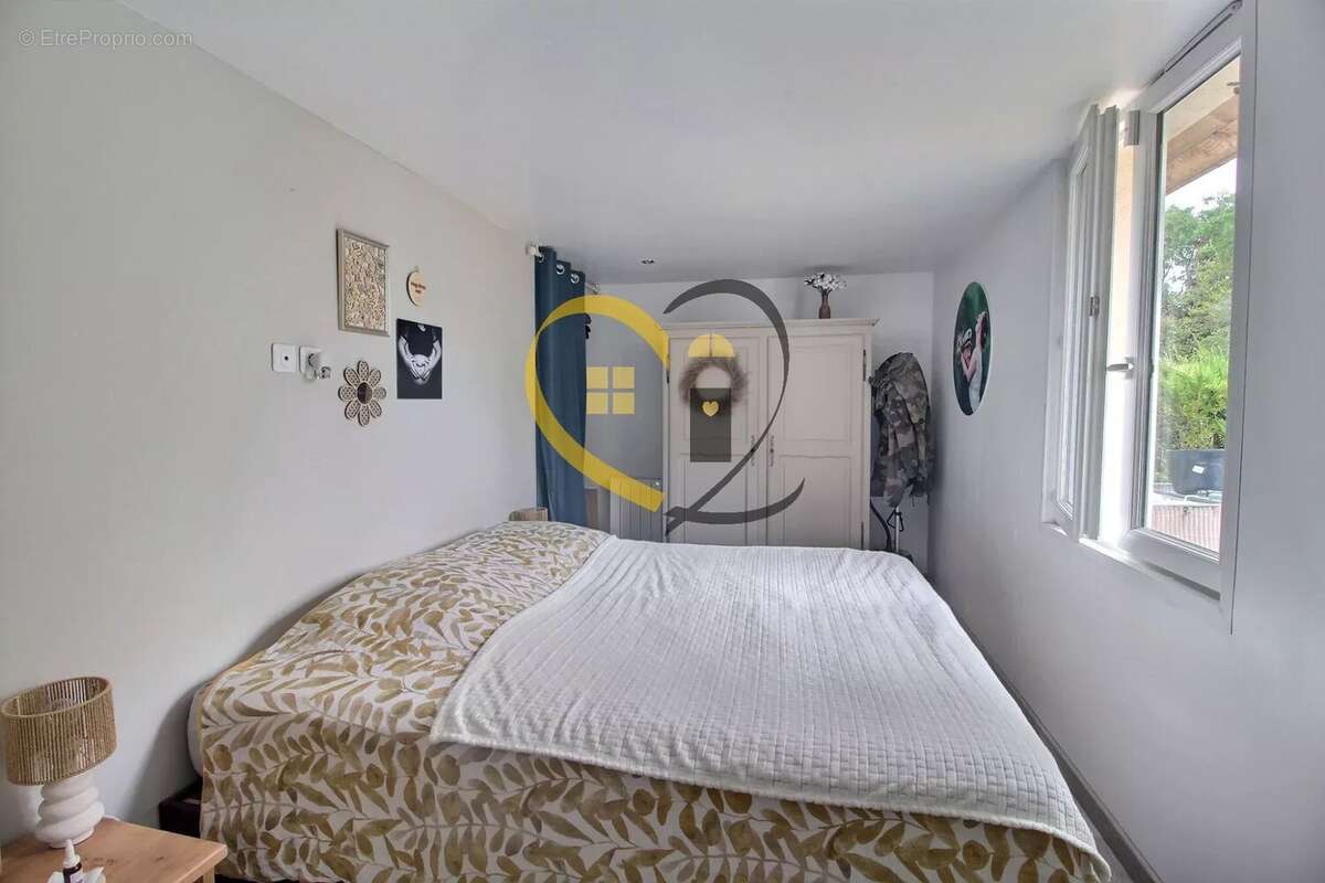 Maison à SAVIGNY-EN-SEPTAINE