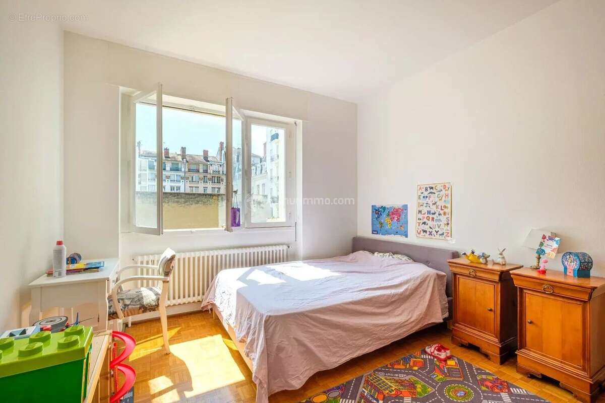 Appartement à LYON-6E