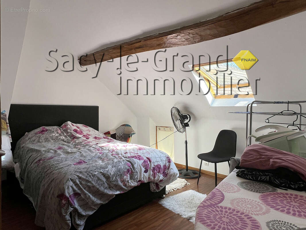 Maison à ULLY-SAINT-GEORGES