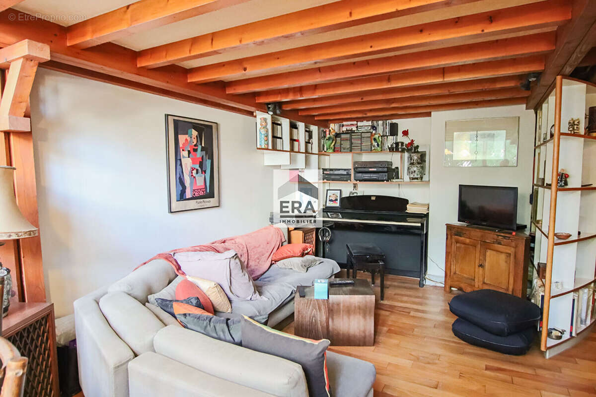 Appartement à MONTROUGE