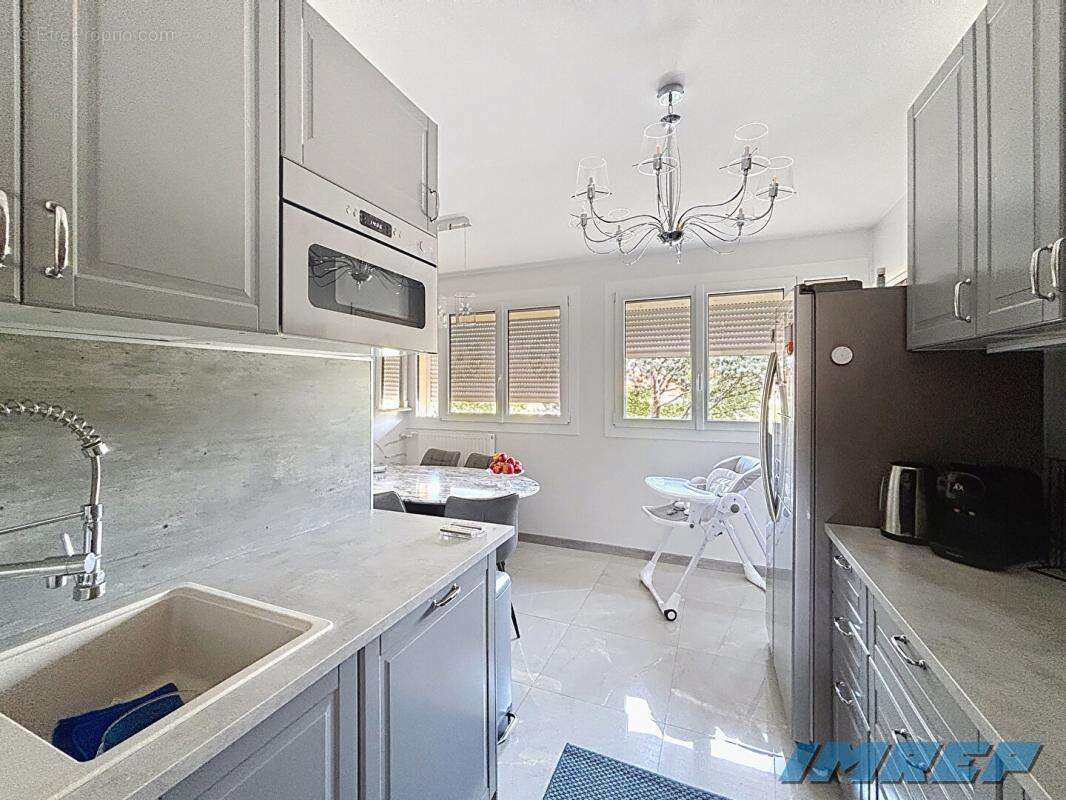 Appartement à MARSEILLE-10E