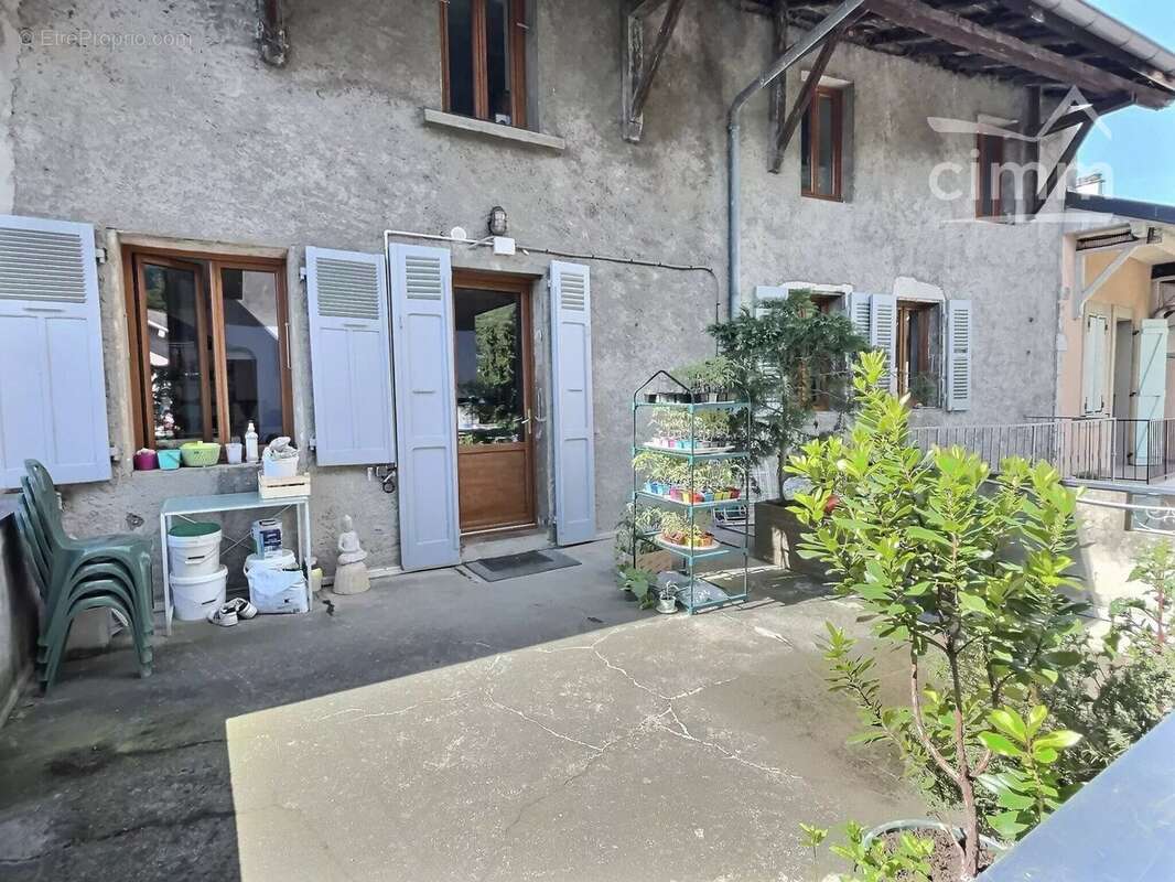 Appartement à MONTMELIAN