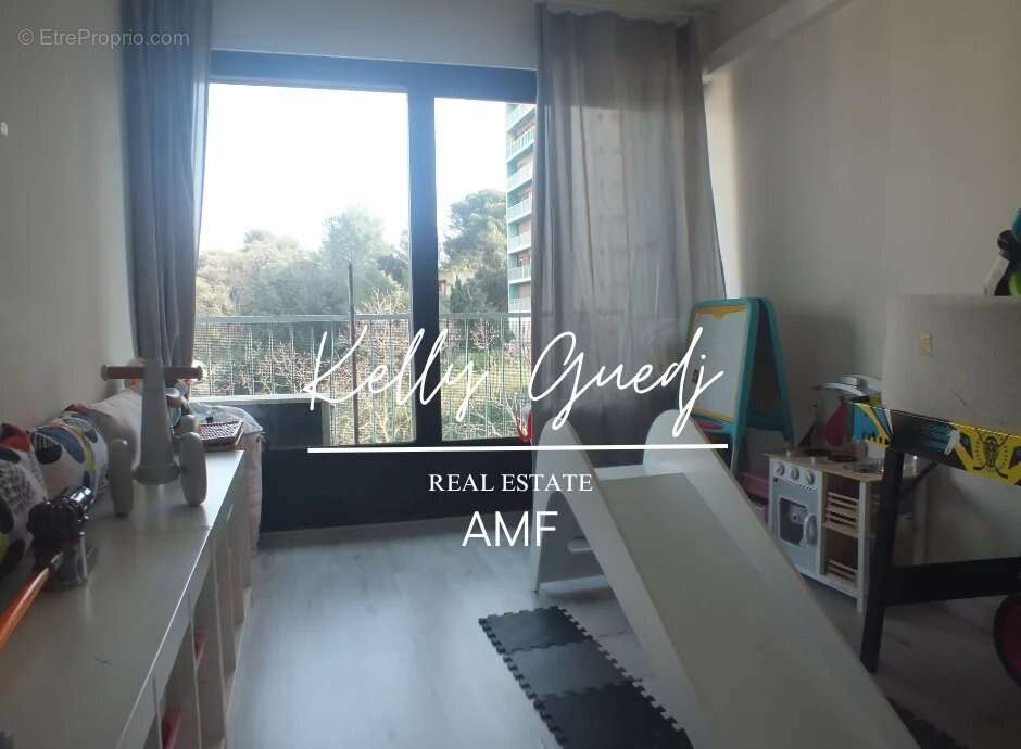 Appartement à MARSEILLE-12E