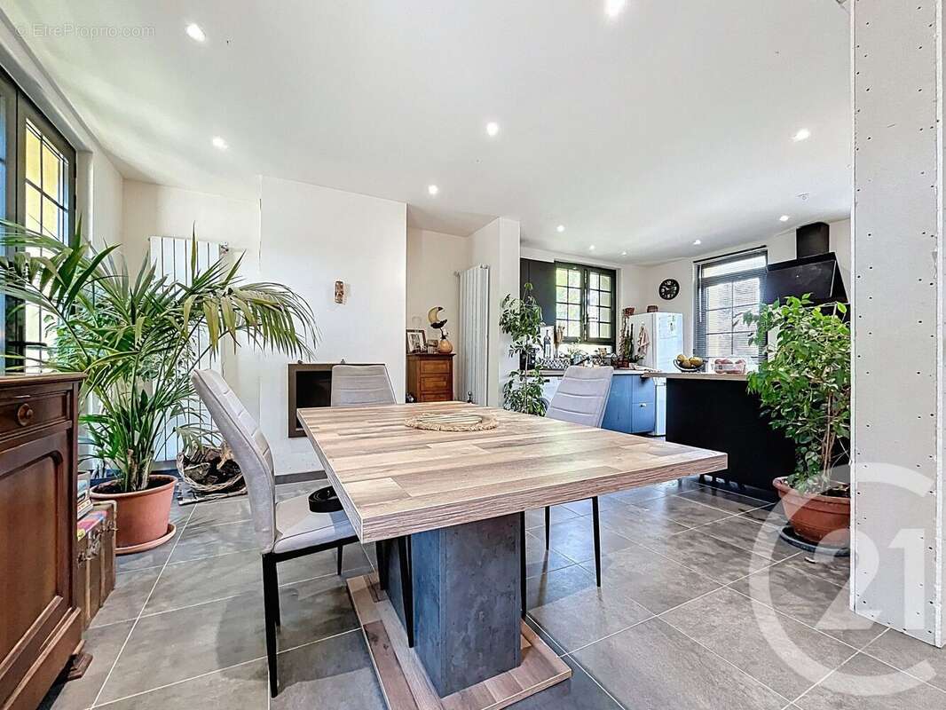 Maison à FONTENAILLES