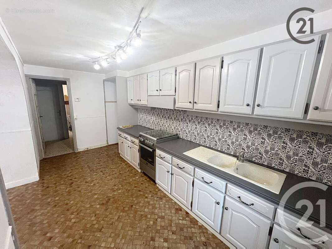 Maison à TRUCY-SUR-YONNE