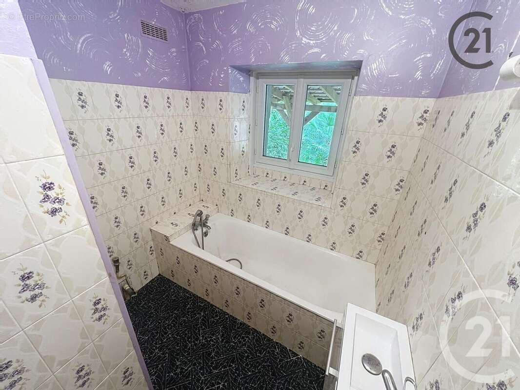 Maison à TRUCY-SUR-YONNE