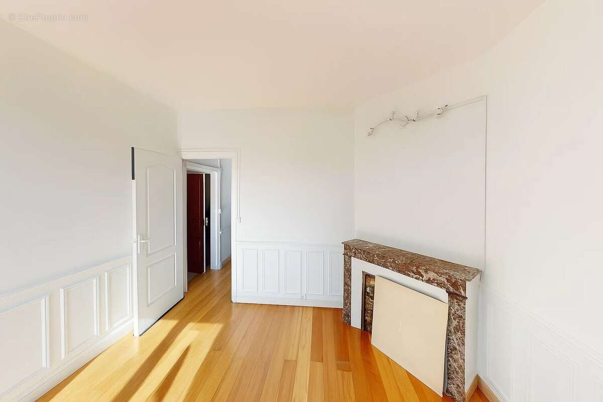 Appartement à COLOMBES