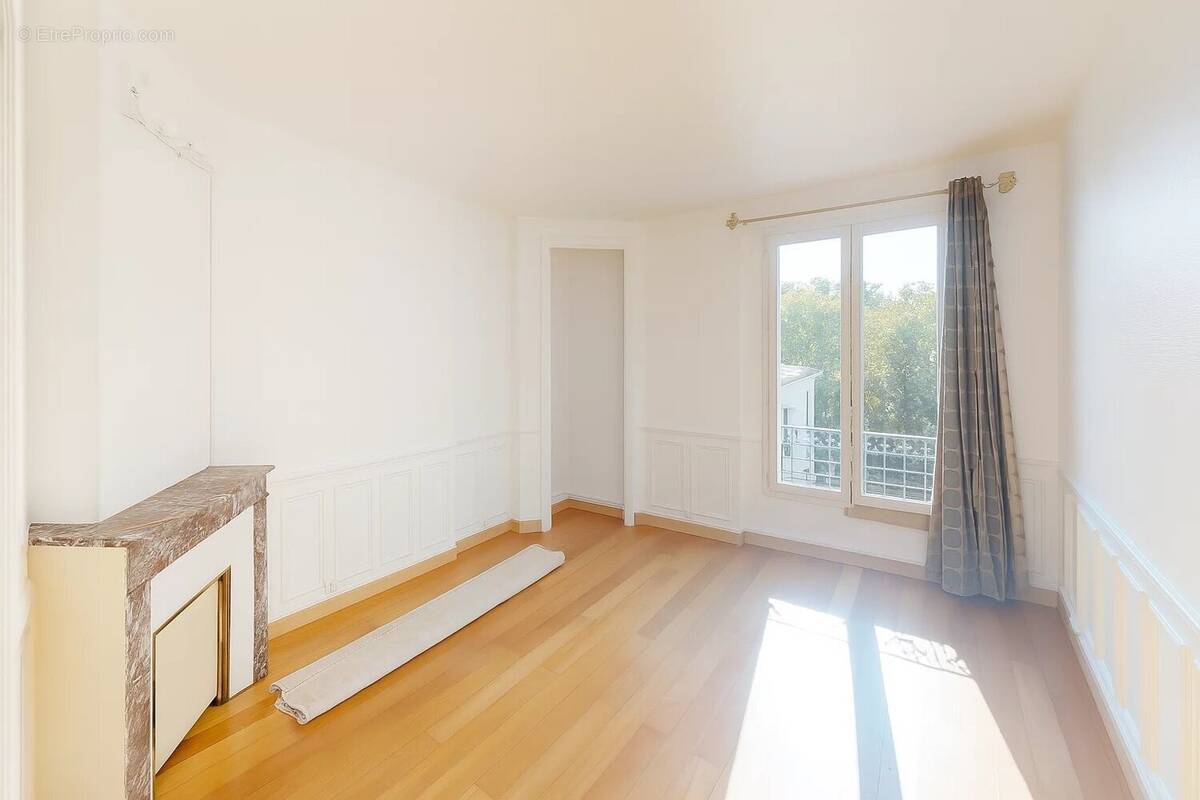 Appartement à COLOMBES