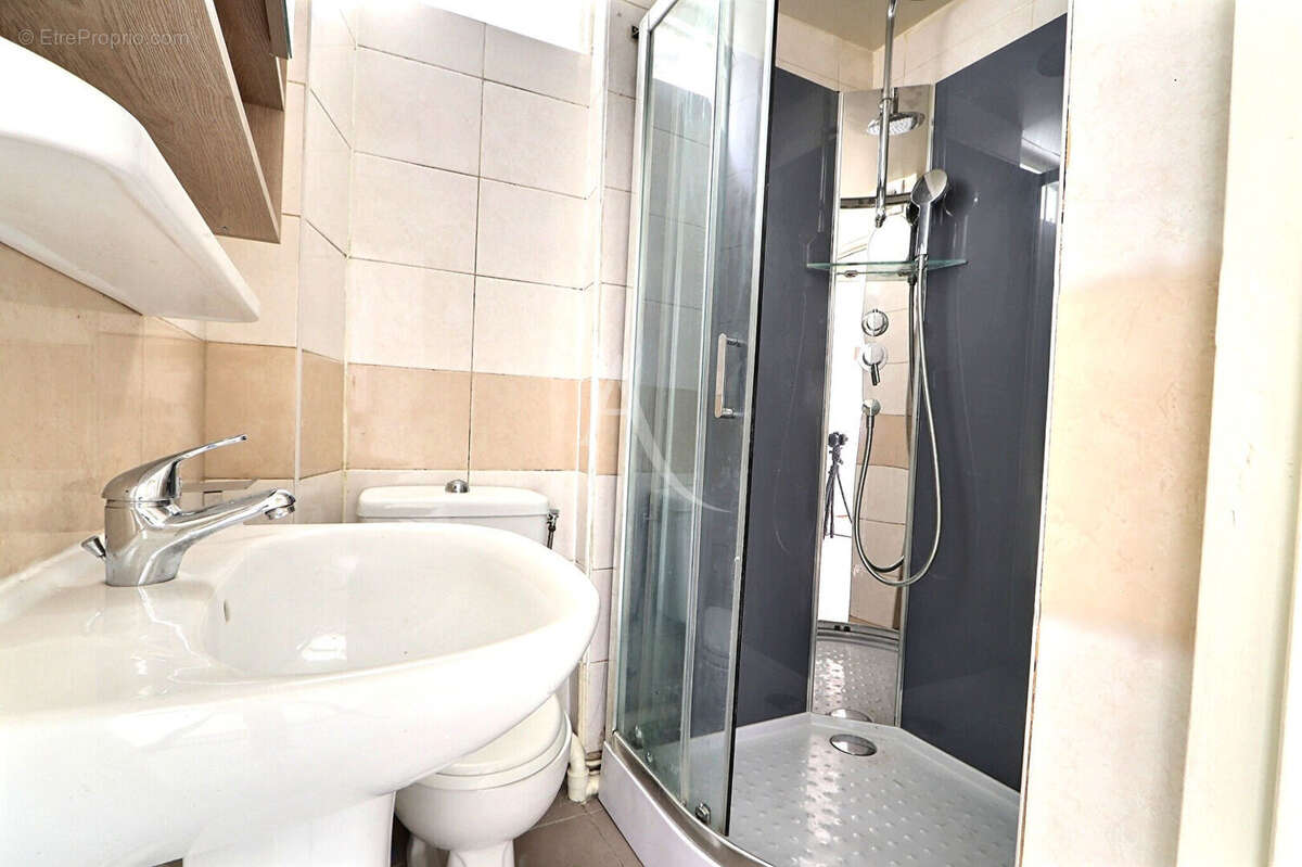 Appartement à AUBERVILLIERS