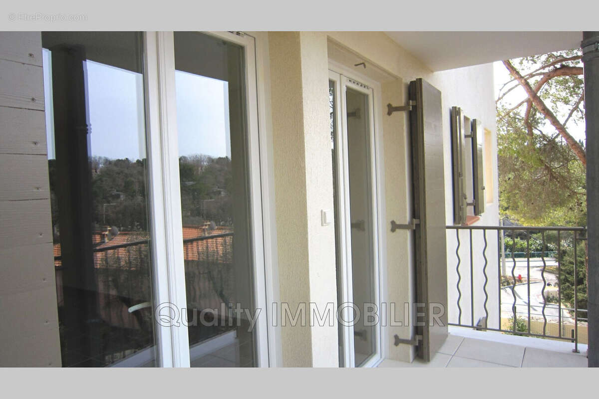 Appartement à LE ROURET