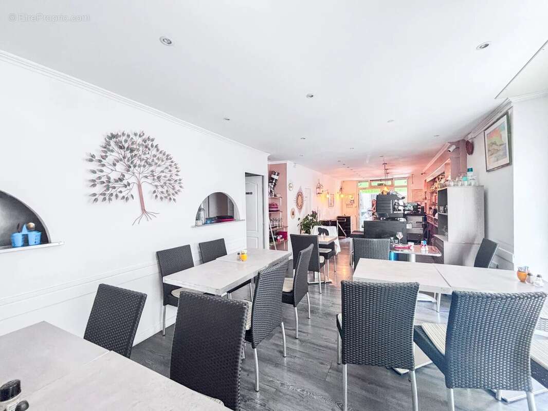 Commerce à MARSEILLE-6E