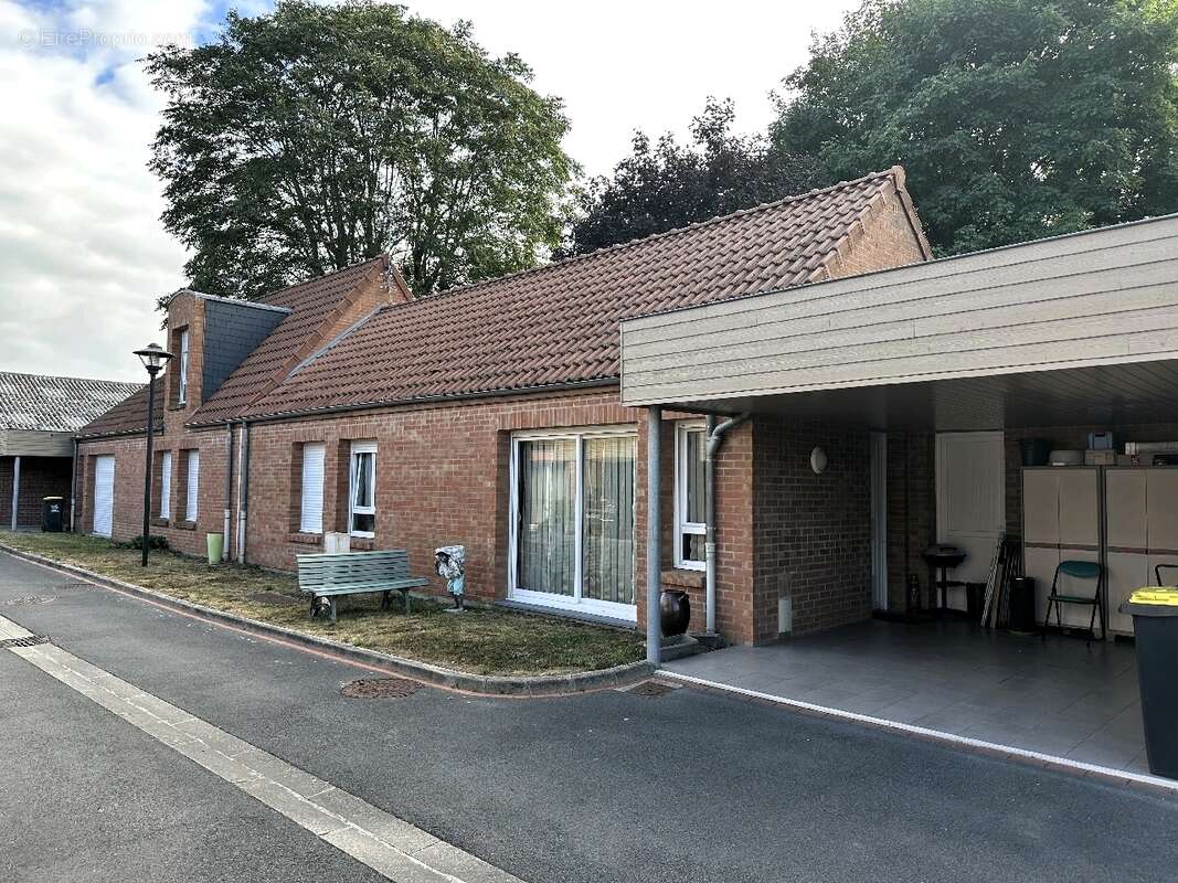 Appartement à GONDECOURT