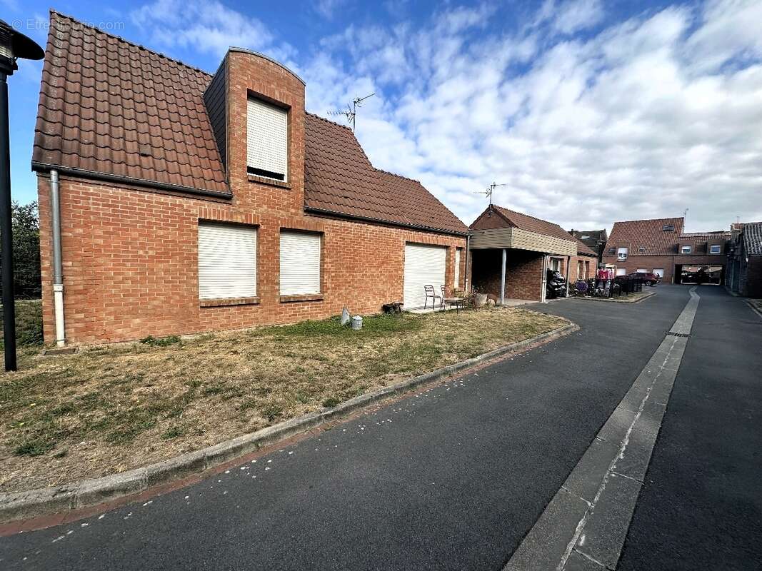 Appartement à GONDECOURT