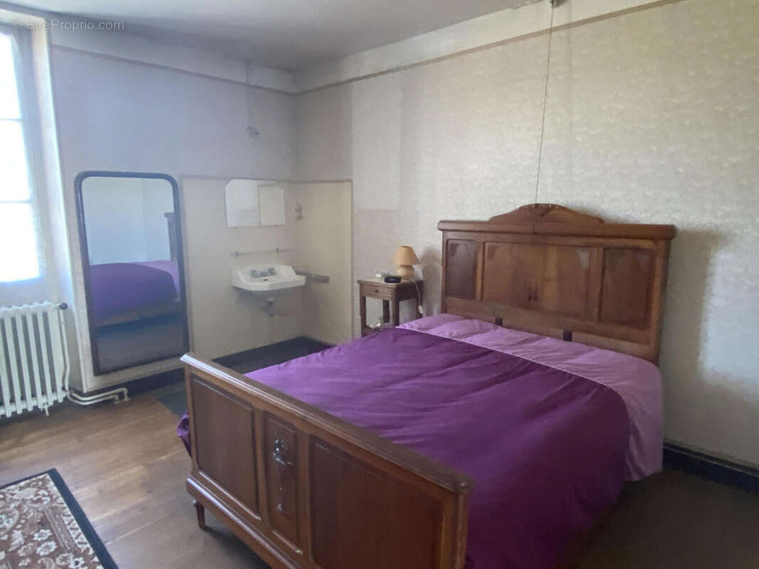 ch etage - Maison à CHALAIS