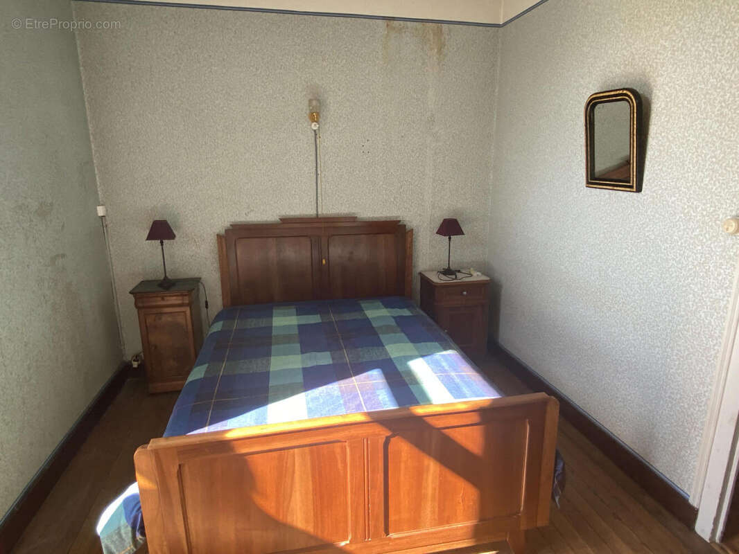 ch etage - Maison à CHALAIS