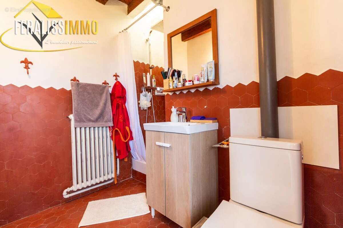 Maison à JOUY-LE-MOUTIER