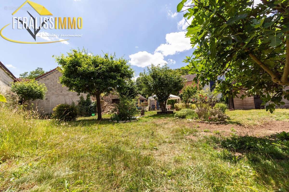 Maison à JOUY-LE-MOUTIER