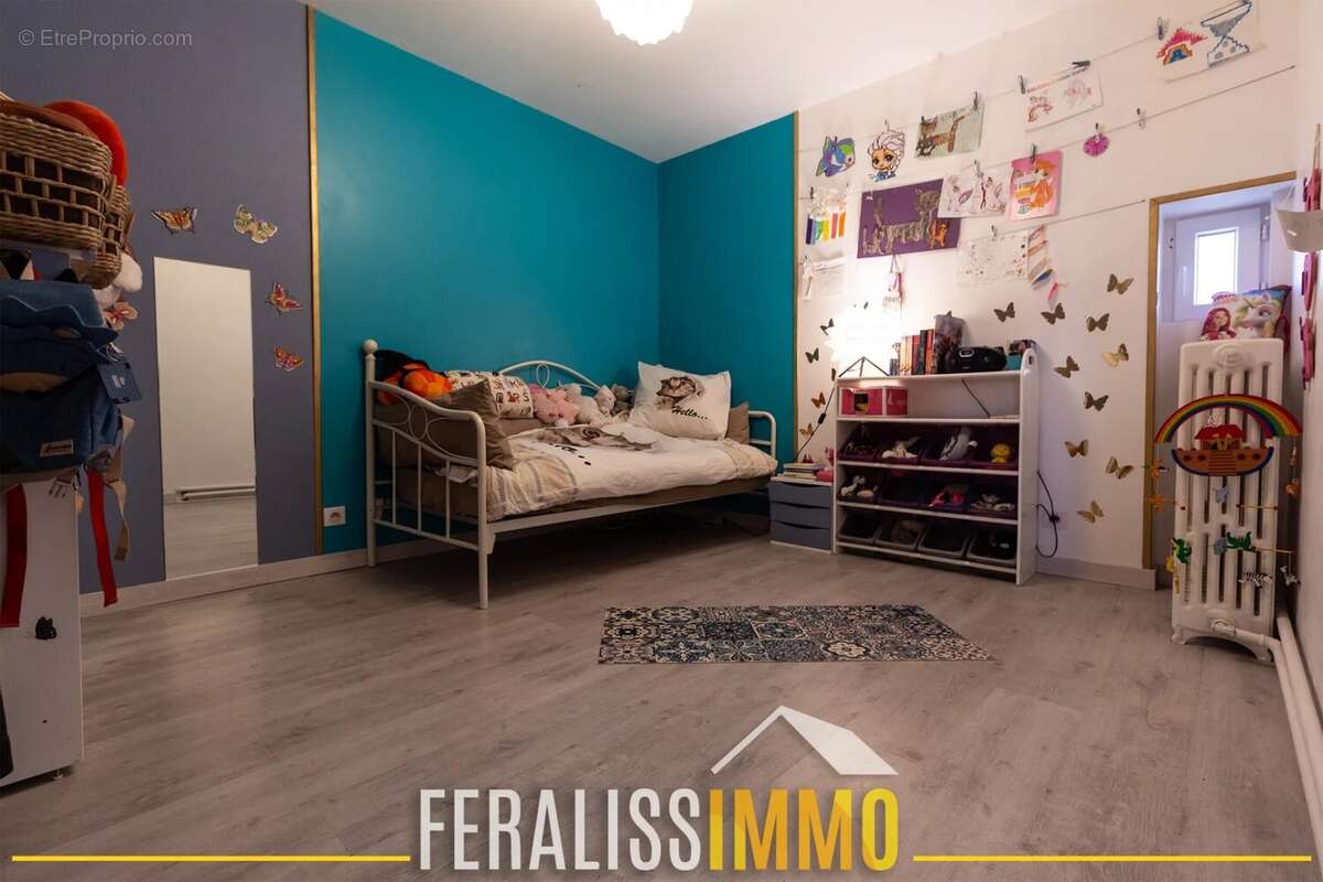 Maison à JOUY-LE-MOUTIER