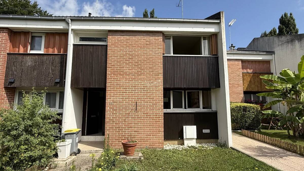 Maison à BOUFFEMONT