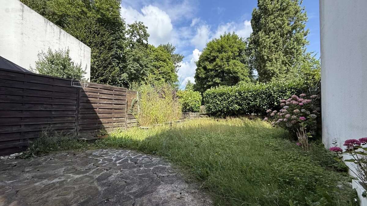 Maison à BOUFFEMONT