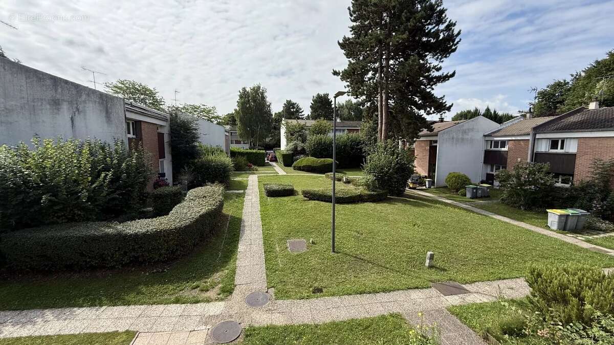 Maison à BOUFFEMONT