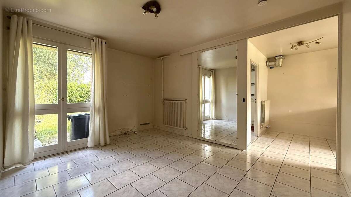 Maison à BOUFFEMONT