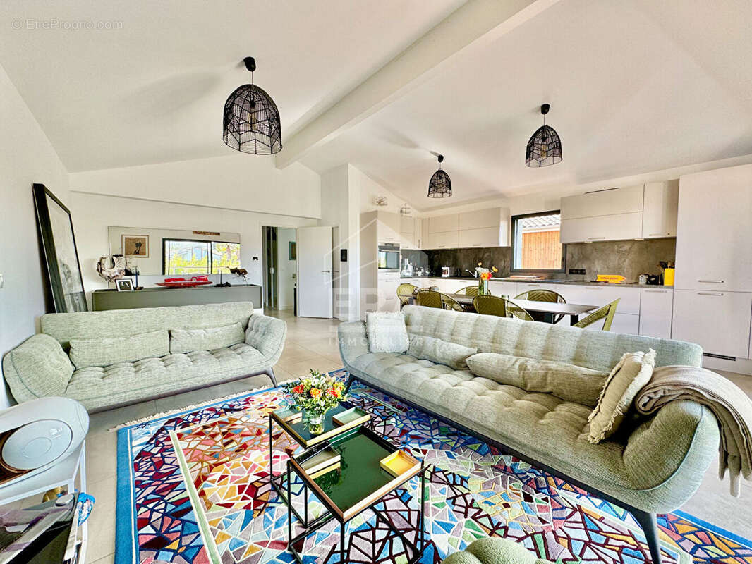 Maison à GUJAN-MESTRAS