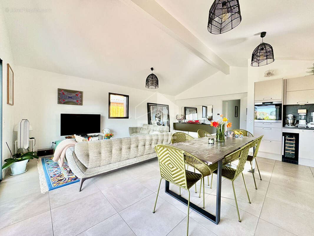 Maison à GUJAN-MESTRAS