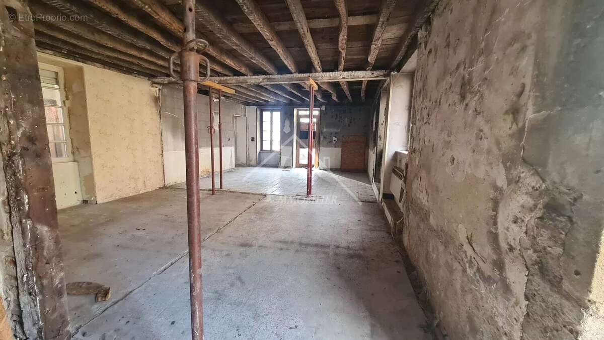Appartement à BOURBON-L&#039;ARCHAMBAULT
