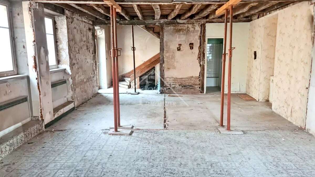 Appartement à BOURBON-L&#039;ARCHAMBAULT