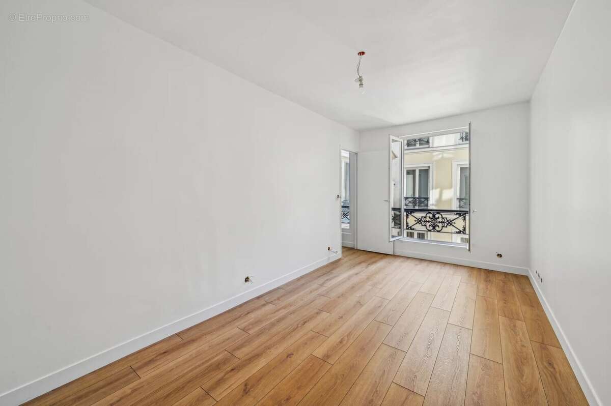 Appartement à PARIS-6E