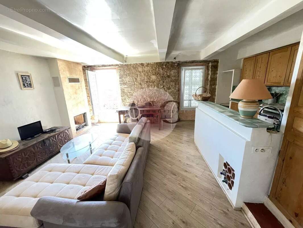 Appartement à FAYENCE